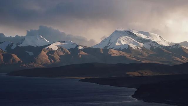 30岁未婚，我选择辞职去环球航海