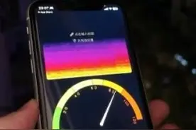 “夜间施工许可证”成挡箭牌？噪声扰民只能忍？居民在家开窗实测最大85分贝！图片