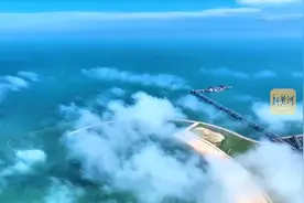 日照海边，一条“绿道”串联起美丽海湾的秋日浪漫图片