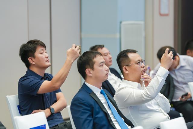 “飞铁时代”将来？欧美同学会双创大赛获奖项目落地郑州航空港