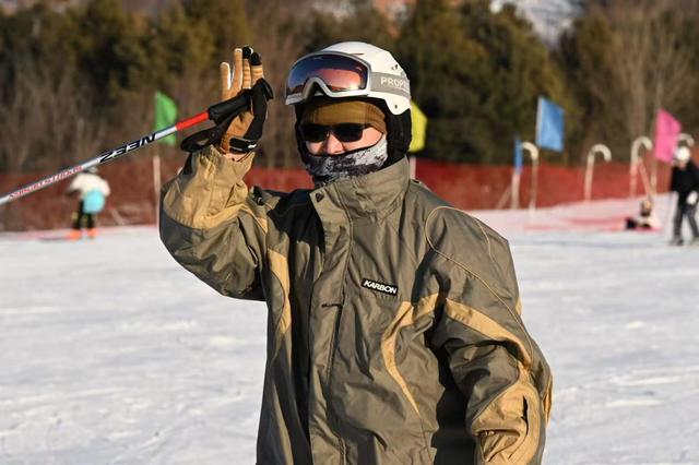 山海有情 冰雪辽宁丨告别“猫冬”！在辽宁体验滑雪、温泉、赶集的“三重快乐”