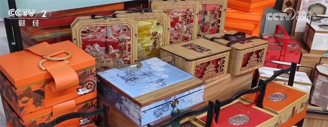 “花灯+非遗”“邮轮+京剧”……节日消费掀热潮 传统文化以年轻化姿态 “圈粉”
