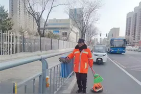 呼和浩特开展校园周边环境清理整治专项行动图片