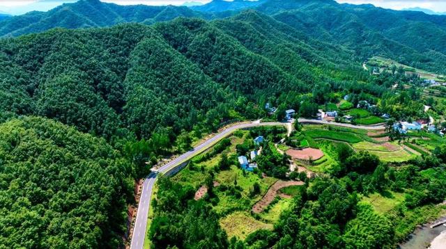 “颜值”得到全国认可！超美盘山路竟然藏在这儿！