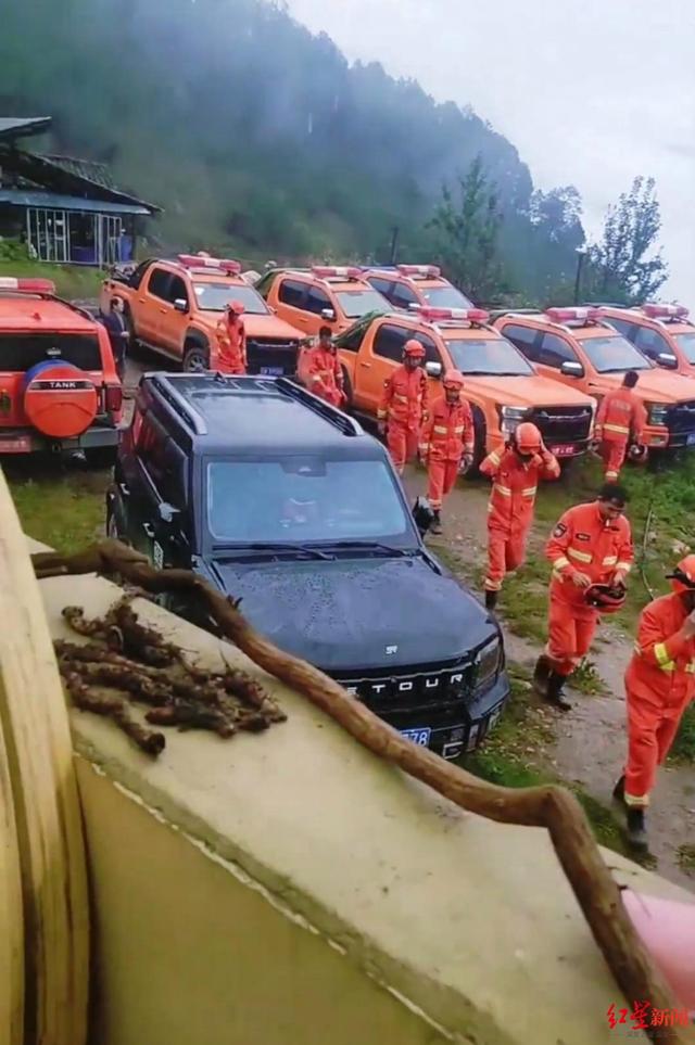 2岁女童家门口失踪10多天，在离家3公里山上石缝中找到，已不幸离世