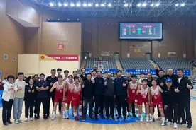 学青会（公开组）女篮决赛山东济南队斩获冠军图片