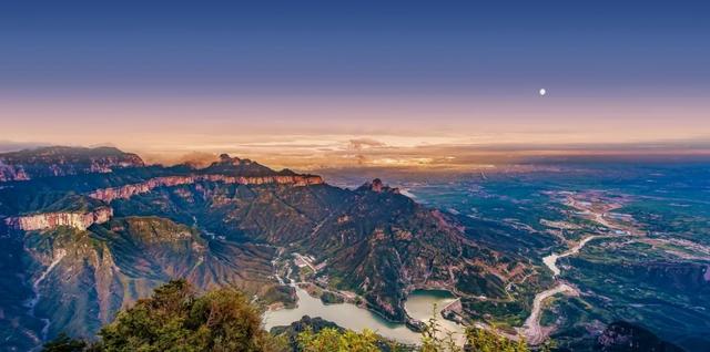 推窗见青山，河南有自己的山城！