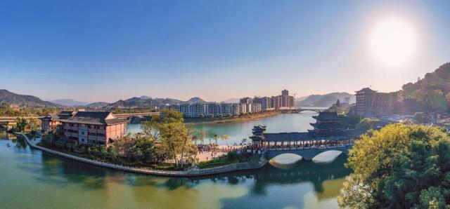 这座 “小而美” 的城，值得你奔赴~