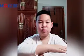 视频：古诗词朗诵《沁园春·长沙》｜烟台中小学生“才艺秀”作品选登图片