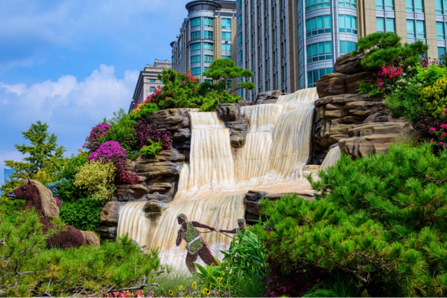 每一座花坛,都是中国!长安街10组主题花坛,跨越80年,打卡路线——