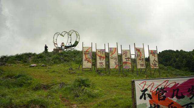 暑假带娃徒步+露营！昆明必去的6个高山草原，凉爽舒心，星空野餐两不误！