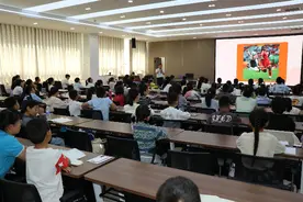 滨州"小小媒体人成长课堂——新闻摄影课"开课 开启新闻摄影启蒙之旅图片