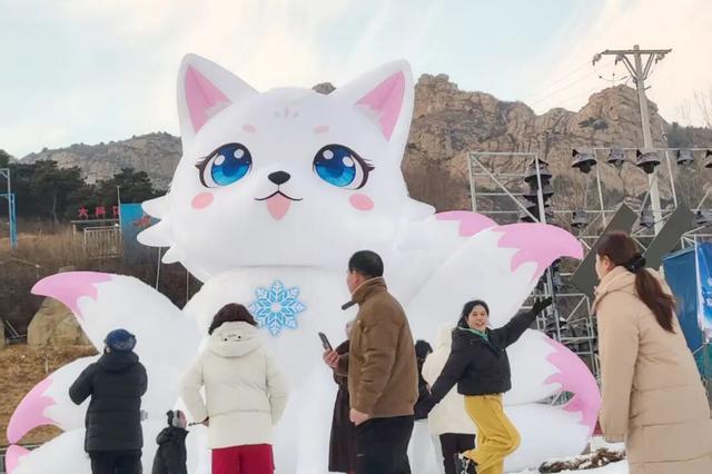 锦州：北镇镇山福地火热冰雪游 元旦假期文旅市场再起“开门红”