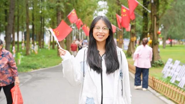 【月满华诞·家国同庆】方楼公园十一假期首日人气爆棚 潮趣活动引游客热捧