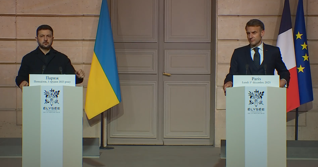 法乌领导人举行新闻发布会