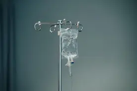 潮评丨把看病当生意，病得不轻图片