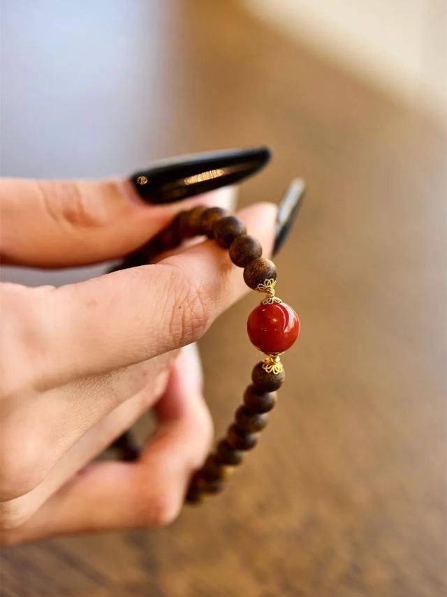 真不懂，为啥现在的明星和有钱人都偏爱这个“烂木头”？