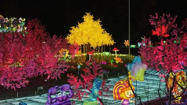 收藏！2026成都跨年打铁花地点推荐