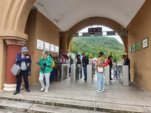本桓宽高速解锁“流量密码” 天桥沟迎来客流小高峰