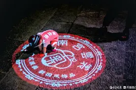 俞见|追光逐影图片