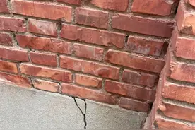 老旧小区改造反而变危房！陕西渭南最新回应→图片