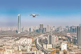 武汉首条血液配送低空飞行专线启航 无人机19分钟送来救命血图片