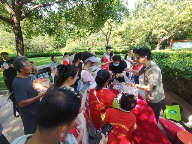 “泉”在济南过暑假丨“一城山色登山打卡”邀您清凉登山