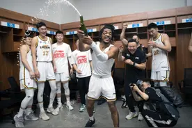 CBA总决赛 | 辽宁队4比0横扫新疆 三连冠缔造新王朝图片