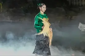 2025长沙时装周启幕：非遗时尚赋能国际消费中心建设图片