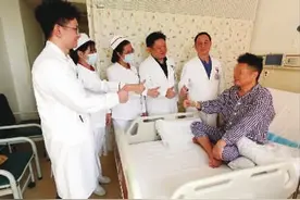 新型“武器”助力手术，肝癌患者康复出院图片