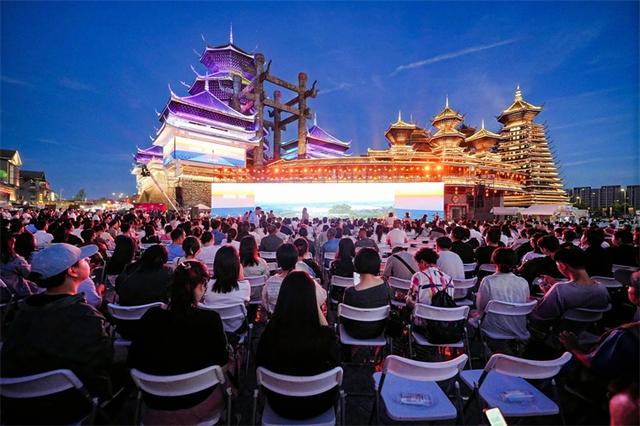 “美丽之约”助力打造世界级旅游目的地 | 访贵州省对外文化交流协会会长何京