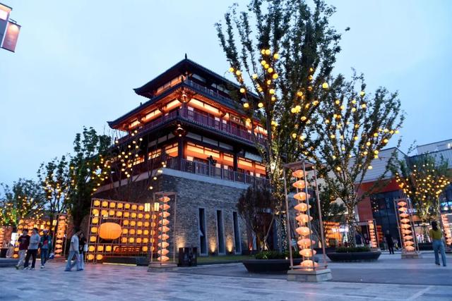 淮南：夜炫春申里