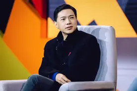 李彦宏：AI出现70年来完全不一样的机会，几百个模型是对社会资源巨大浪费图片