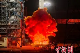 揭秘中国首次小行星探测与采样返回图片