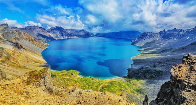 沈白高铁明日开通！长白山景区十一假期前6天门票已售罄，南景区仅8日剩500余张