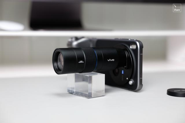 vivo X300 Pro 首发评测：直屏回归，长焦封神
