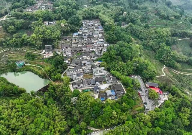 宋轶畲族“凤凰装”美出圈！带你打卡福建的宝藏畲村