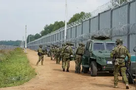 卢卡申科回应波兰等国拟在边境布雷：我们愿开拖拉机前往受欢迎的地方图片