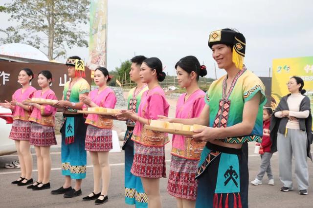 2025年白沙“啦奥门”雨林与您山兰文化活动启幕