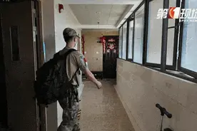 “00后”退役女兵开家政公司，网友：“一进门的气势就震撼到我了！”图片