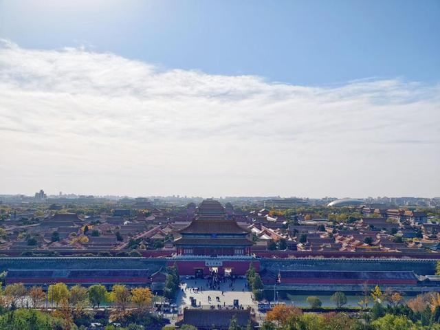 彩叶映红墙，景山公园迎来绚烂的最佳观赏期