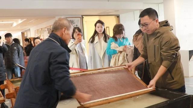 海外华文媒体打卡泾县：这是一本值得全球共读的“泾县读本”