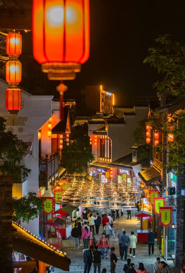 重报观察｜山水共清欢！万州给你一个旅游的理由