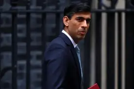 英国国王查尔斯三世已接受首相苏纳克的辞呈图片
