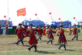 当“村超”遇上那达慕图片