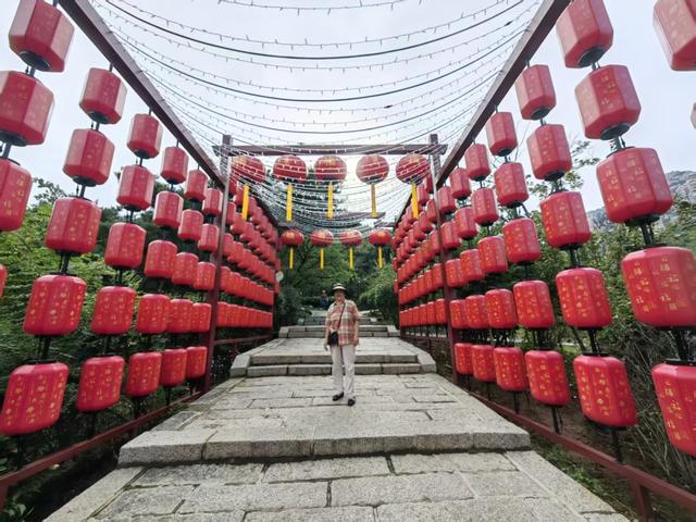 带着王哥庄大馒头逛吃逛吃，崂山湾这一片值得来