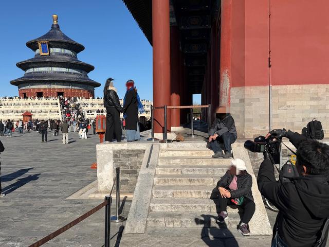 公园里的隔离带越来越多，如何阻止商拍又不影响沉浸式游览？