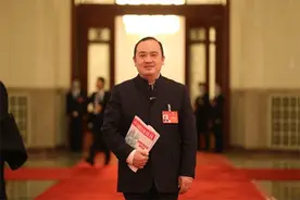 全国政协委员、“奋斗者”号总设计师叶聪：开发利用好深海资源意义重大图片