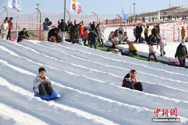宁夏银川：乐享雪趣度周末