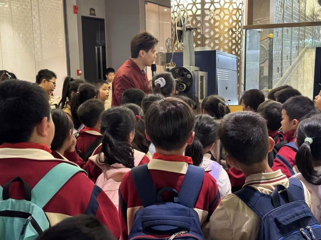 柳州研学新地标！在柳空文创园，给孩子一堂 “触摸历史、玩转科技” 的生动课